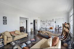 Paris 7th District – An exceptional pied a terre