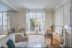 Paris 7th district - Croix Rouge - Bon Marché - Beautiful family apartment, quiet with gr