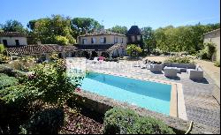 Château & guardian cottage, with pool and jacuzzi, set within well managed gardens