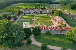 Saintes - Magnificent 14th-century Manor house