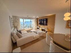 Cannes Croisette - 2 bedrooms with sea view