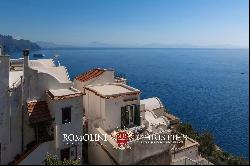 SEA VIEW HOUSE FOR SALE IN THE AMALFI COAST