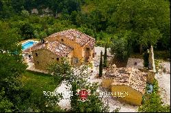 RENOVATED COUNTRY HOUSE WITH POOL FOR SALE IN MARCHE