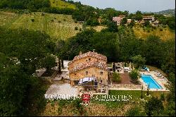 RENOVATED COUNTRY HOUSE WITH POOL FOR SALE IN MARCHE