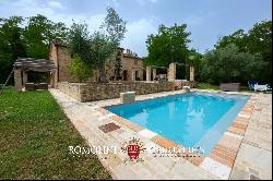 RENOVATED COUNTRY HOUSE WITH POOL FOR SALE IN MARCHE