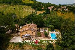 RENOVATED COUNTRY HOUSE WITH POOL FOR SALE IN MARCHE