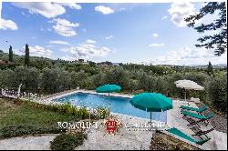 ELEGANT HISTORIC VILLA WITH GARDEN AND POOL FOR SALE IN AREZZO, TUSCANY