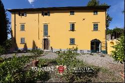 ELEGANT HISTORIC VILLA WITH GARDEN AND POOL FOR SALE IN AREZZO, TUSCANY