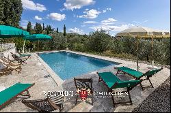 ELEGANT HISTORIC VILLA WITH GARDEN AND POOL FOR SALE IN AREZZO, TUSCANY