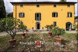 ELEGANT HISTORIC VILLA WITH GARDEN AND POOL FOR SALE IN AREZZO, TUSCANY