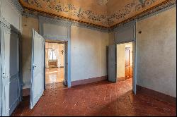 Luxury baroque palazzo with easy access to Turin, Milan and the Italian Alps