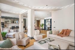 Modern apartment with an elegant design and high-quality materials in the exclusive distr