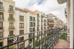 Exterior luxury apartment  for sale near the Retiro Park , Madrid