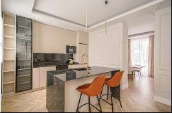 Exterior luxury apartment  for sale near the Retiro Park , Madrid