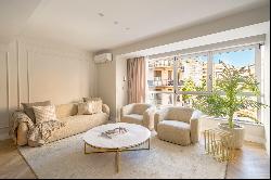 Spectacular renovated apartment in the exclusive Goya area, Salamanca