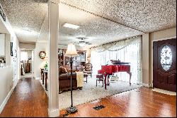 Large Remodeled Condo In The Heart of Bountiful