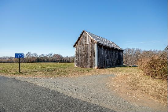 Three Chopt Road, Kents Store, VA 23084