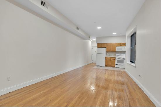 65 Summit Avenue, unit 305, Jersey City, NJ 07304