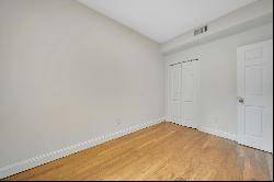 65 Summit Avenue, unit 305, Jersey City, NJ 07304