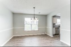 Recently Renovated Corner Lot Home In Bristol Park