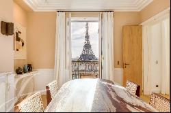 Exceptional apartment with superb Eiffel Tower views