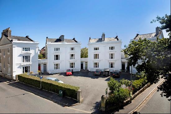 An impressive townhouse with an annexe, in one of Exeter'smost sought-after residential s