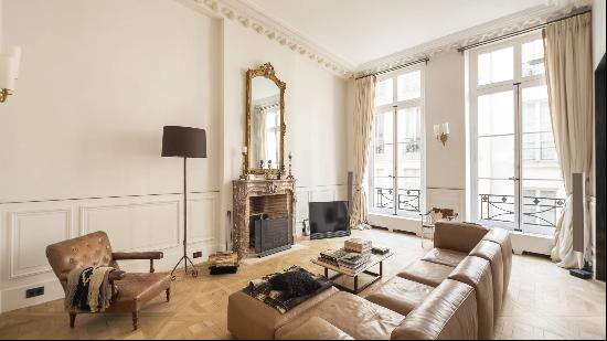 Apartment for sale in Paris, FR