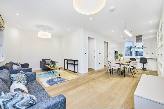 4 bedroom flat to rent in Marylebone.