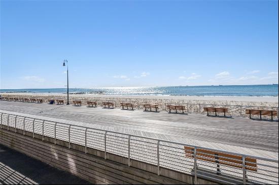 Experience luxurious oceanfront living at Beach Walk Landing in Long Beach.  This beautifu