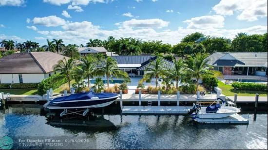 Located in Fort Lauderdale's premier 24/7 guard-gated deepwater community. Enjoy stunning 