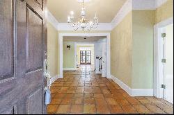 Spacious Antebellum-Style Home In Loganville!