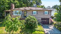 30 Holiday Drive, Hopatcong, NJ 07843