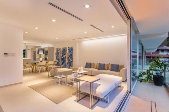 Modern Townhouses In Clayton Heights With 3 Levels