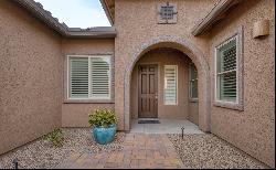 6735 W Red Hawk Place, Marana, AZ 85658