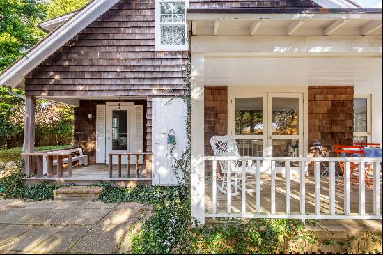 Charming with Privacy in East Hampton Village