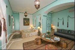 Unique 23 bedroom Riad-Hotel for sale in the Medina