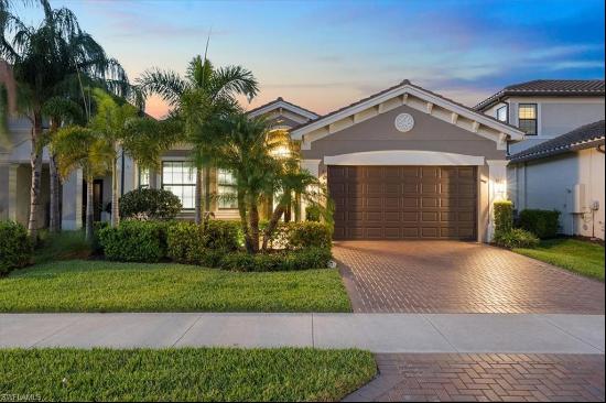 4662 Kensington CIR, Naples, FL, 34119, USA