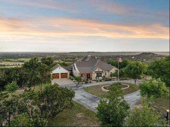 169 Royal Oaks Hill, Fredericksburg, TX, 78624, USA