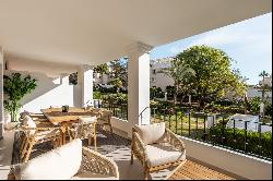 Triplex-Nueva Andalucia - Aloha Gardens