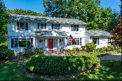 7 Rough Riders Court, Cold Spring Harbor, NY 11724