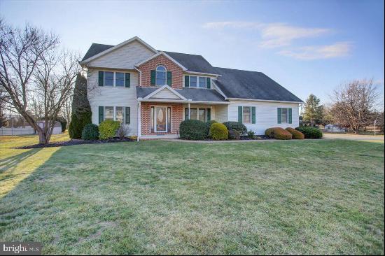 230 Chestnut Drive, Shippensburg PA 17257