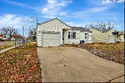 2002 S Green St, Wichita KS 67211