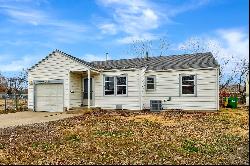 2002 S Green St, Wichita KS 67211