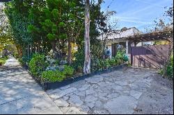 1647 S Hayworth Avenue, Los Angeles CA 90035