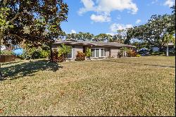 1242 Holiday Drive, Tarpon Springs FL 34689