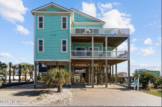 114 SE 72nd Street, Oak Island NC 28465