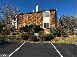 6610 Hilltop Drive Unit 6610, Brookhaven PA 19015