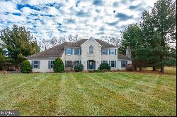 156 Golfview Drive, Warminster PA 18974