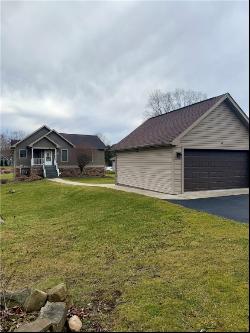 354 Latonka Dr, Jackson Twp - Mer PA 16137