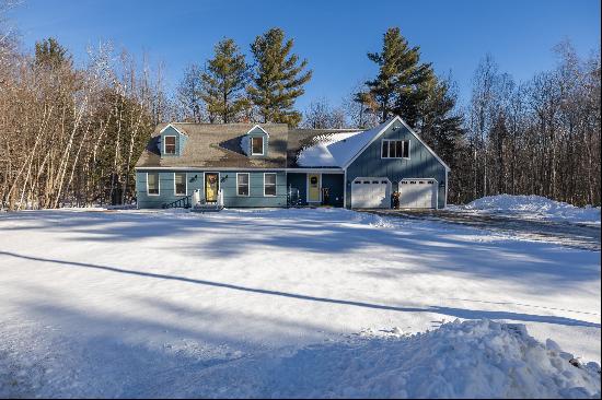 8 Glover Road, Rumford ME 04276